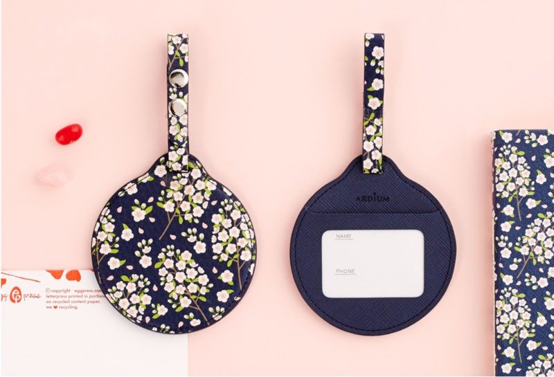 ARDIUM 花漾行李吊牌 - 深蓝樱花 - 行李吊牌 - 真皮 黑色