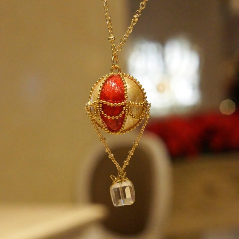 带着礼物的热气球 颈链 (多色选择) - 颈链 - 其他材质 金色