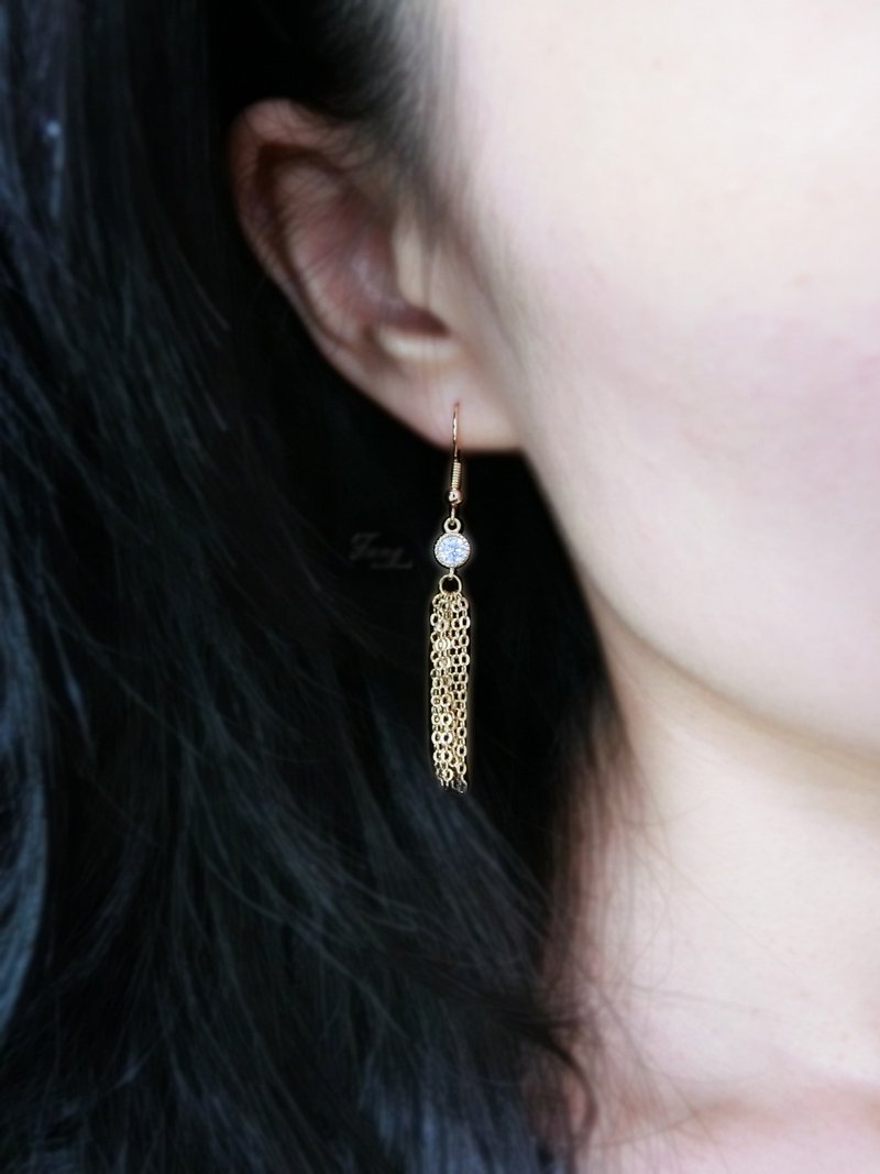 【流苏小圆钻】锆石耳环 - 耳环/耳夹 - 宝石 卡其色