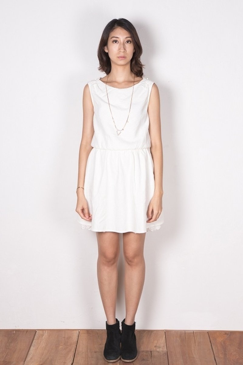 绣花拼接洋装 Crochet BackDress(米白格纹) - 洋装/连衣裙 - 其他材质 白色