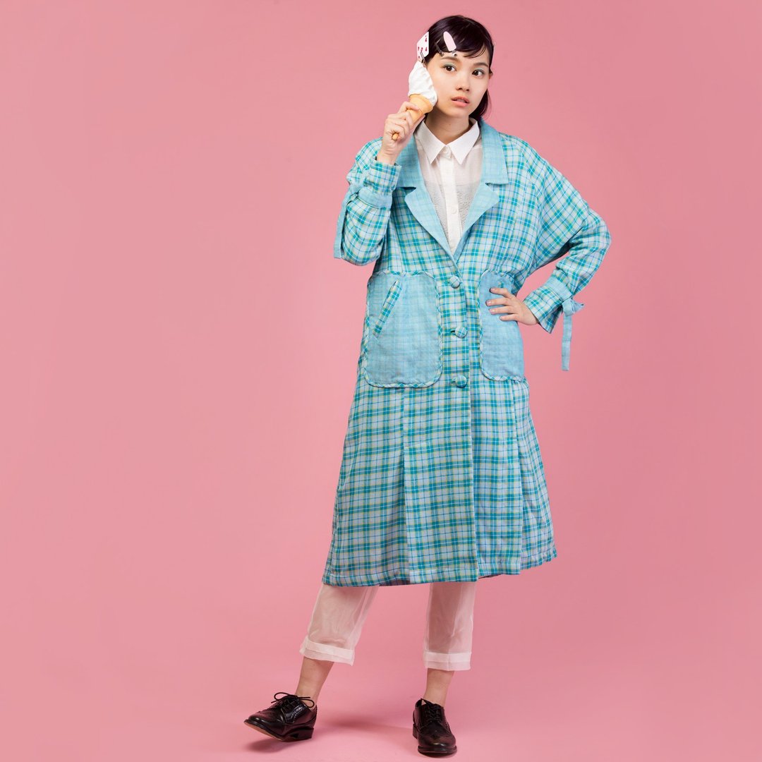 tan-tan / 浅蓝色格子长大衣 - 女装休闲/机能外套 - 其他材质 蓝色