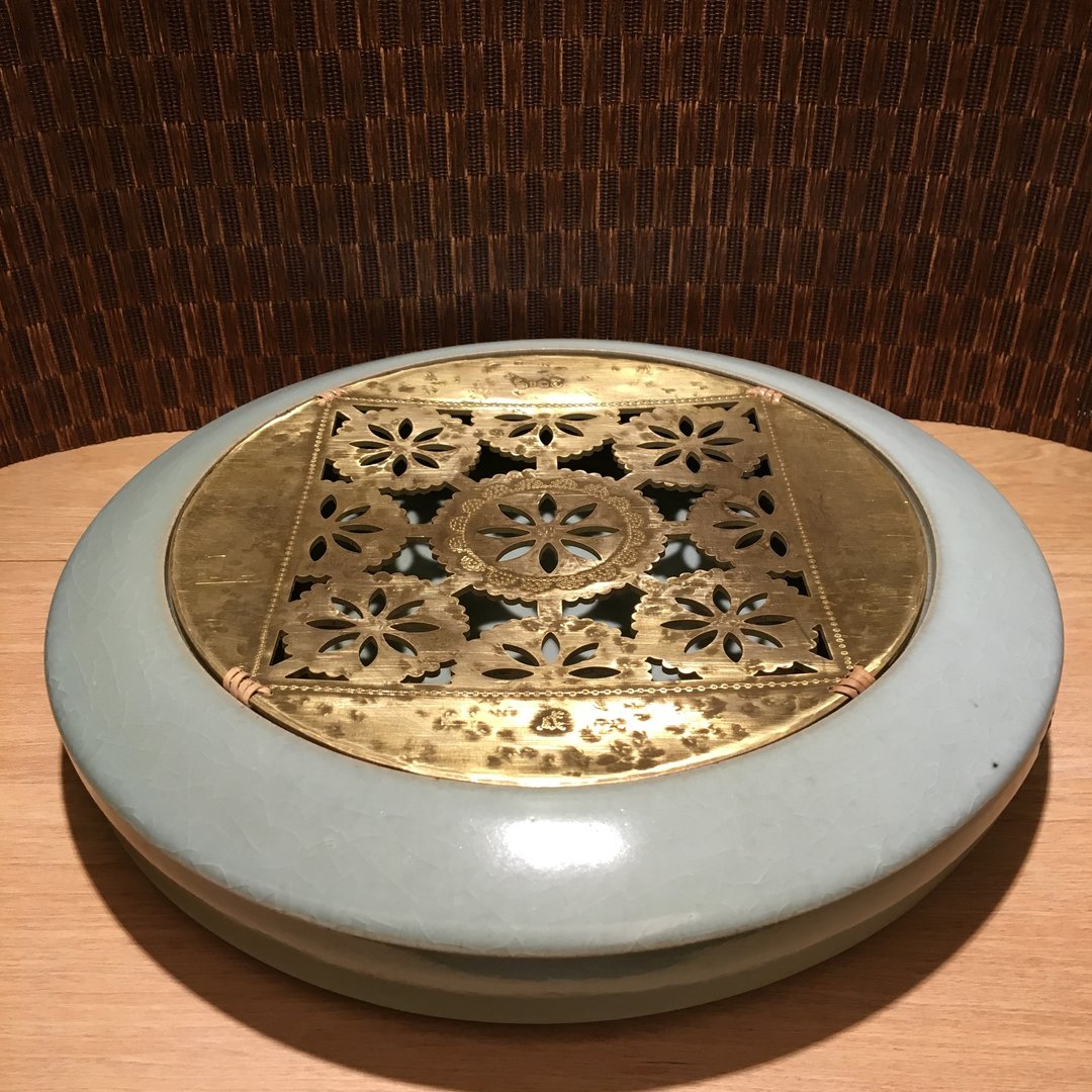 手作青瓷壶承加手作金工铜盘 (直径27厘米)  萧鸿成老师 - 茶具/茶杯 - 其他材质 
