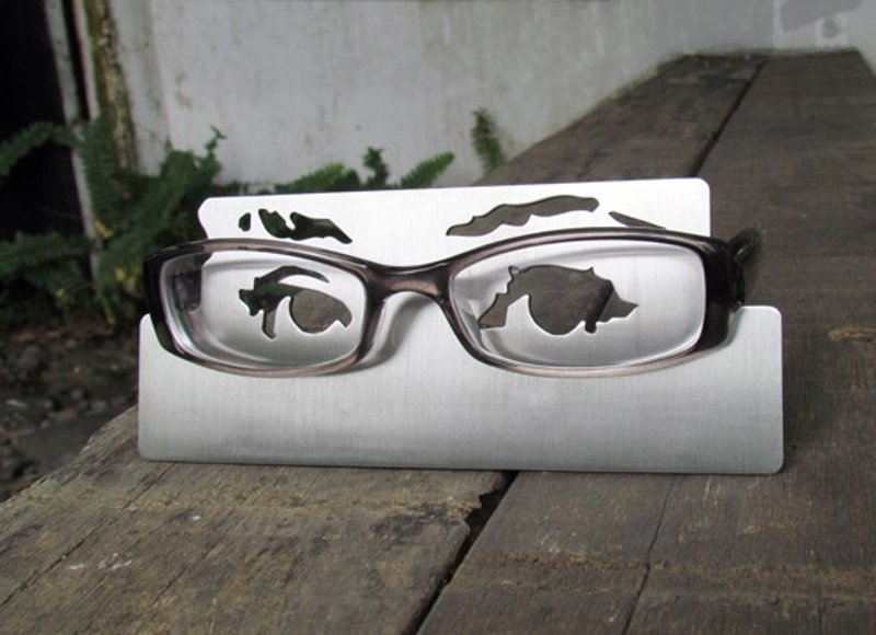 眼镜架，眼镜放置架，别等了，现在就让放眼镜也优雅，“不同质感的生活选项，能伸张不同的生活感” - 其他家具 - 其他金属 灰色