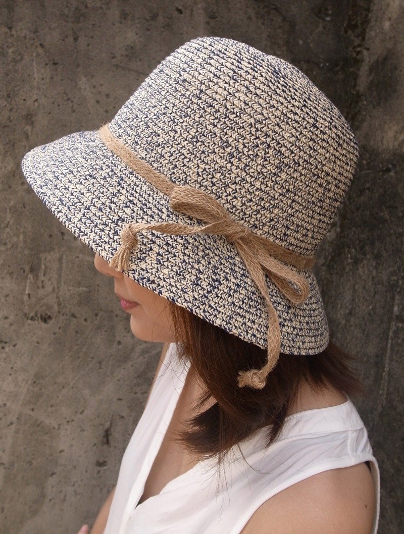 【乐拍子】天然软草 草帽（蓝） - 帽子 - 植物．花 蓝色