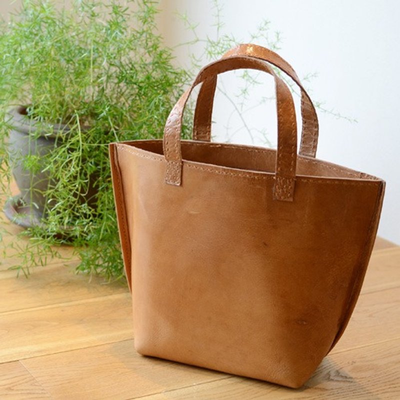 地球树fair trade-“包包系列”- 手工水牛皮+山羊皮 手拿提包(卡其) - 手提包/手提袋 - 其他材质 