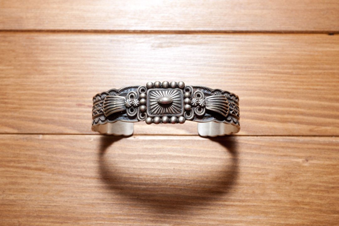 INDIAN NAVAJO 手工冲压925银手环，嘻皮，哈雷，重机，美式，印地安 - 手链/手环 - 其他金属 银色