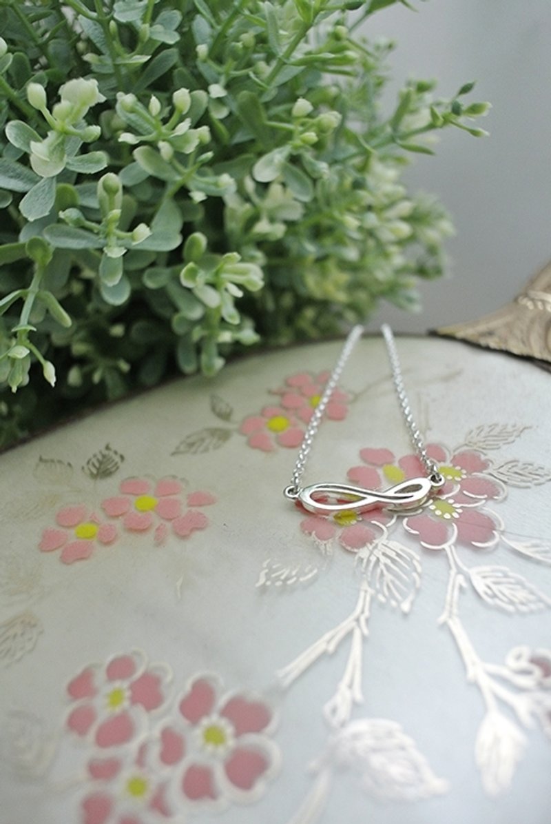 镂空无限纯银手链 - 手链/手环 - 其他金属 