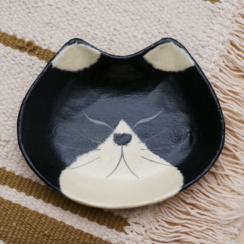 和纸猫咪头置物盘-宾士(黑白猫)小 日本纯手工 杂物盘 饰品收纳盘 小皿 母亲节 礼物 - 浅碟/小碟子 - 纸 黑色