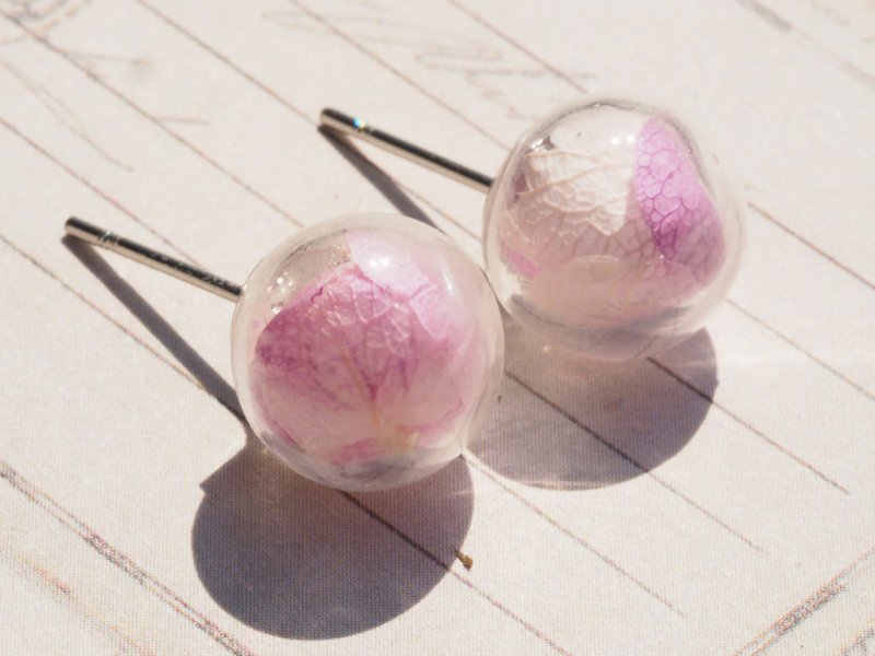 “爱家作- OMYWAY”DIY 干花  玻璃球 耳针 耳环 耳勾 垂挂 耳夹 Dried Flower - Glass Globe- Earrings- Drop Earrings - Drop Clip on Earrings - Clip Earrings - 耳环/耳夹 - 玻璃 白色