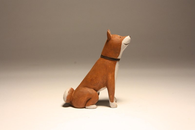 疗愈系木雕小动物_柴犬棕色 坐姿 Shiba Inu (原木手工雕刻10P限定) - 摆饰 - 木头 咖啡色