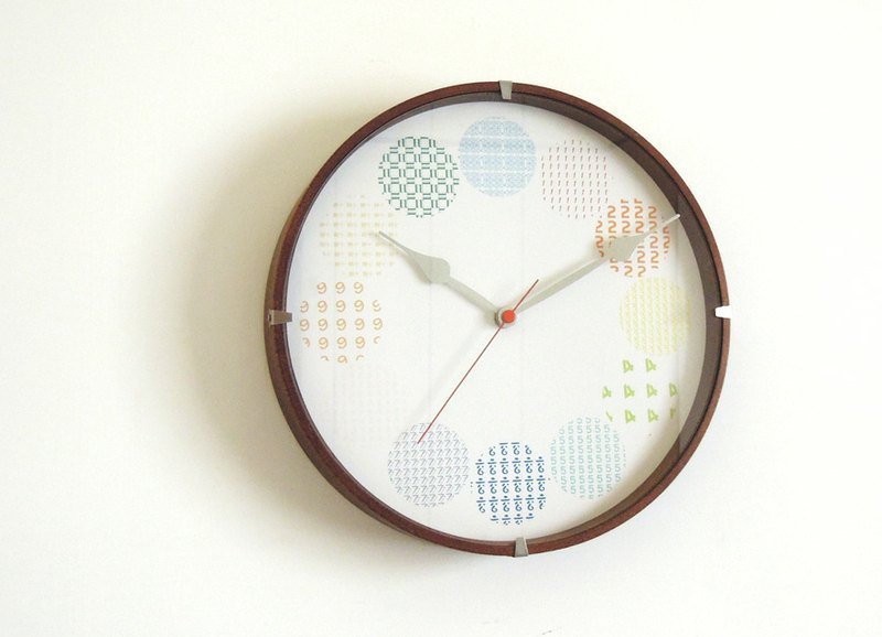 纸胶带的数字人生  曲木静音壁挂时计 - 时钟/闹钟 - 木头 