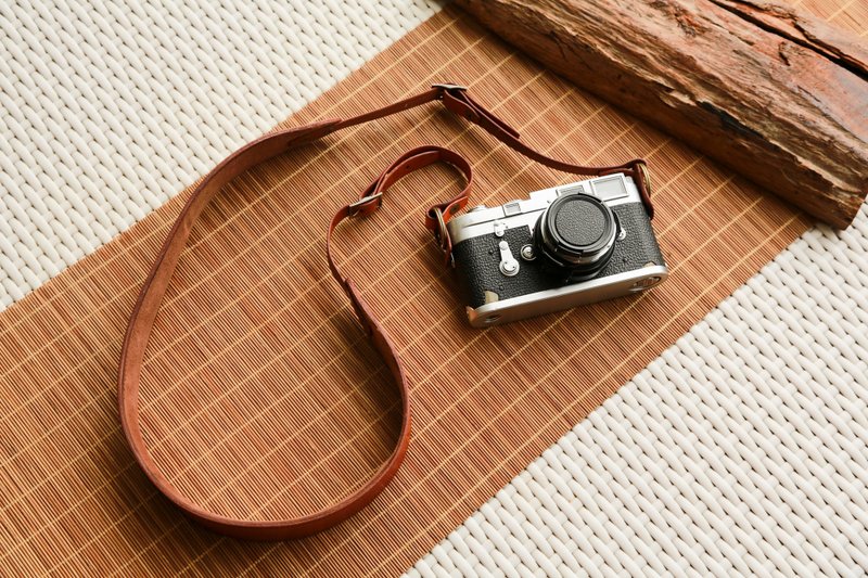 定制皮制相机带, 单反, Leica, Canon, Nikon, 刻字服务, 定制化 - 证件套/卡套 - 真皮 多色