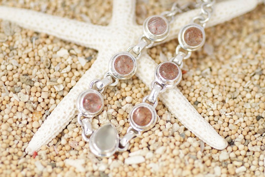 Bracelet full of sun and moon power Sunstone and Moonstone's silver bracelet - 手链/手环 - 宝石 红色