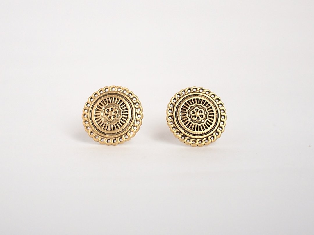 [Circle dot] 武士之徽 - 耳环/耳夹 - 塑料 金色