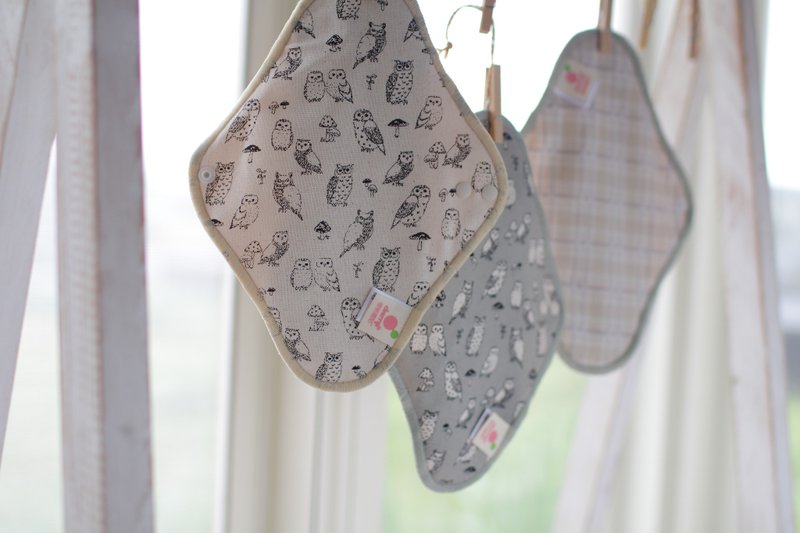 樱桃蜜贴 彩棉布卫生棉2件组19CM量少护垫及24CM日用  Happyking - 生理用品 - 棉．麻 多色