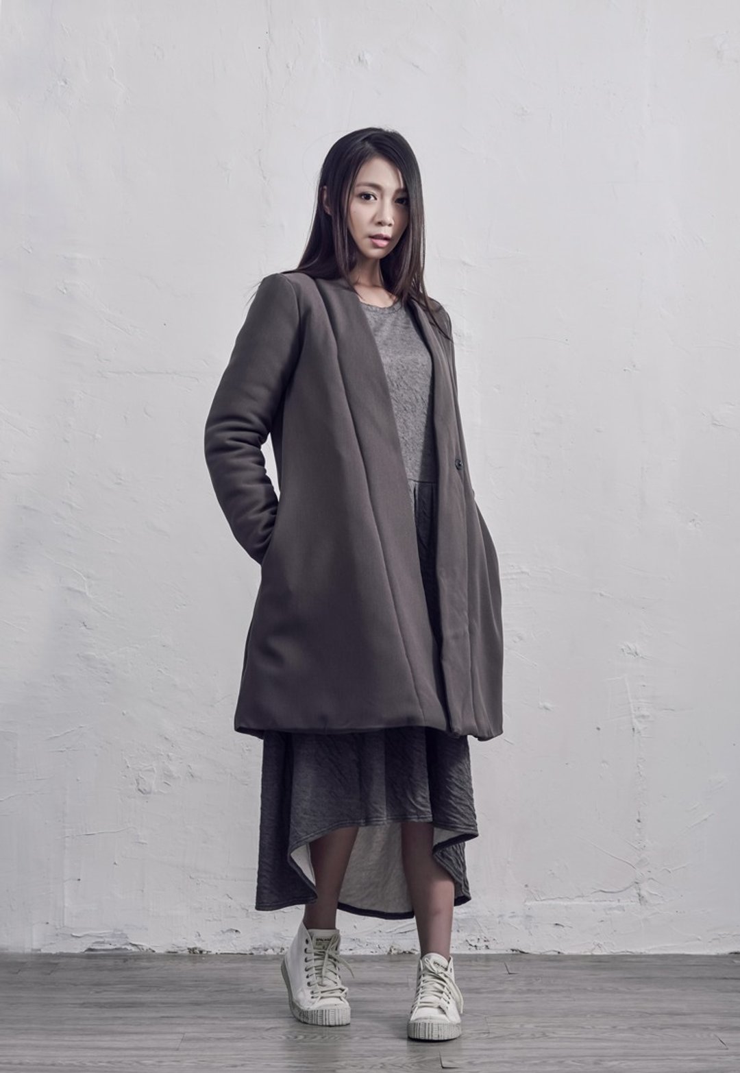 长袖夹绵中褛 / 灰色 - 女装休闲/机能外套 - 其他材质 灰色