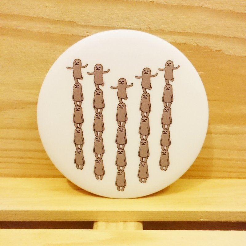 树懒【阿懒综艺团】 手绘风胸章 - 胸针 - 塑料 白色