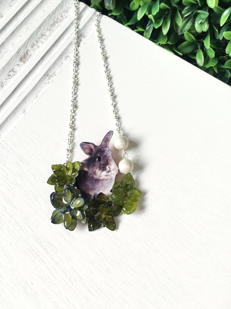 *Haku·Neko* 草食兔子 - 躲猫猫系列Zoo Keeper 兔子绿色绣球花棉棉珠真花颈链 (真花系列) - 颈链 - 植物．花 绿色