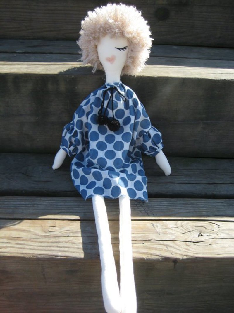Polka-dot shirt dress couture doll - 玩偶/公仔 - 其他材质 