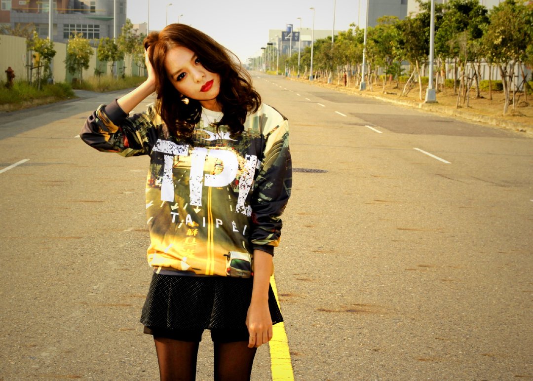 Special Limited系列_Mr.GUGU&amp;MissGO x S.H.I.T.限量联名TPE台北Taipei城市纪念大学T、卫衣 - 女装 T 恤 - 棉．麻 多色