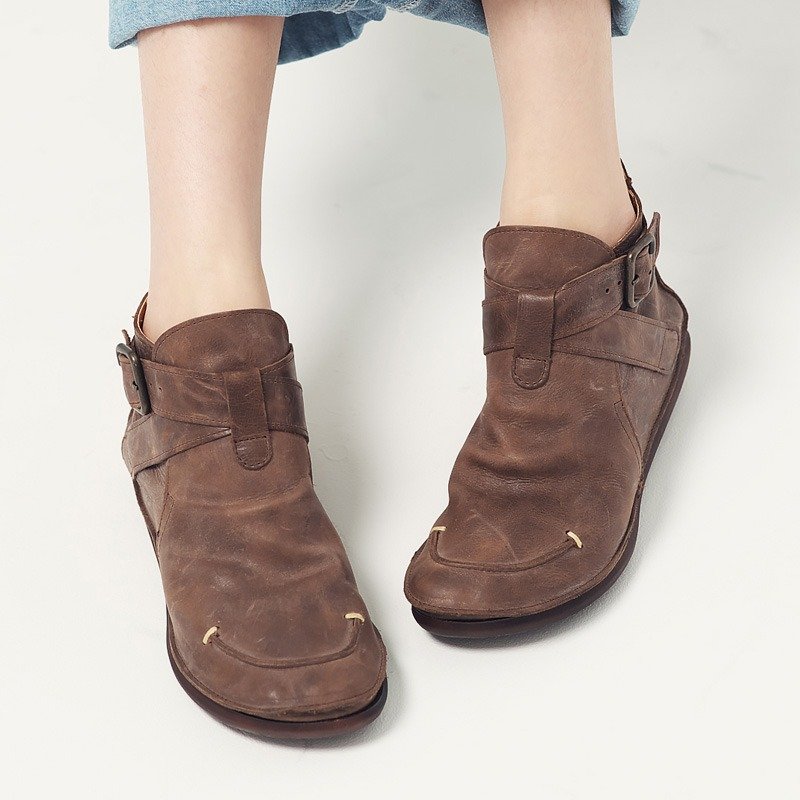 【 预购 】日本制D'knot植揉牛皮交叉扣带短靴 - 女款短靴 - 真皮 咖啡色