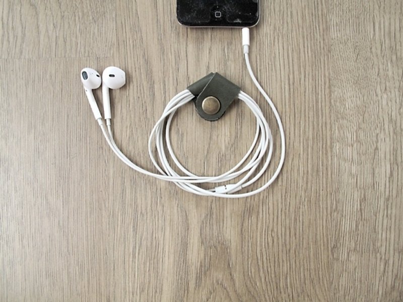 iPhone耳机线收纳xEarPhone全手工皮扣拍一声随即享受音乐 (深绿) - 耳机 - 真皮 绿色