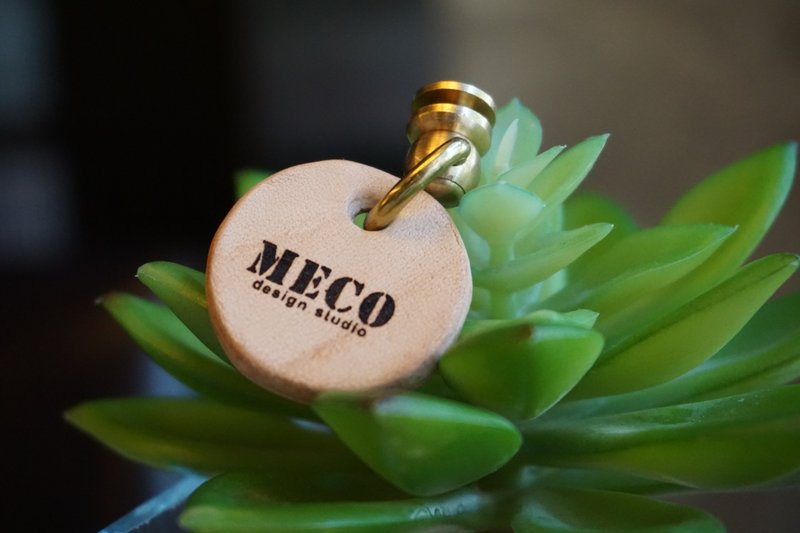 MECO 宠物姓名皮革吊牌 纯手工 单面图文定制无设限 3cm直径 - 项圈/牵绳 - 真皮 金色