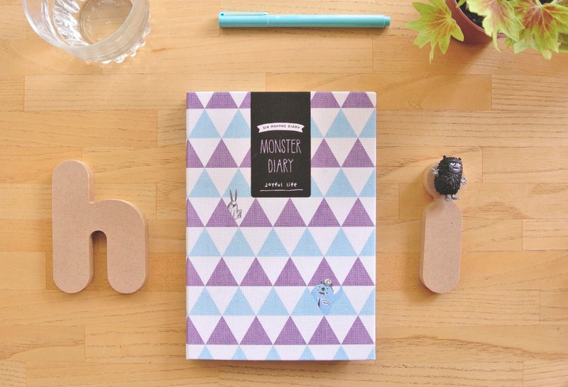 Monster Diary小怪兽半年志 v.2 [三角] - 笔记本/手帐 - 其他材质 