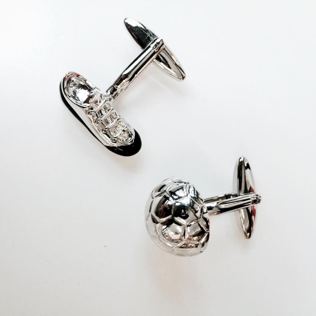 球鞋与球 袖扣 FOOTBALL SHOES AND FOOTBALL CUFFLINK - 袖扣 - 其他金属 