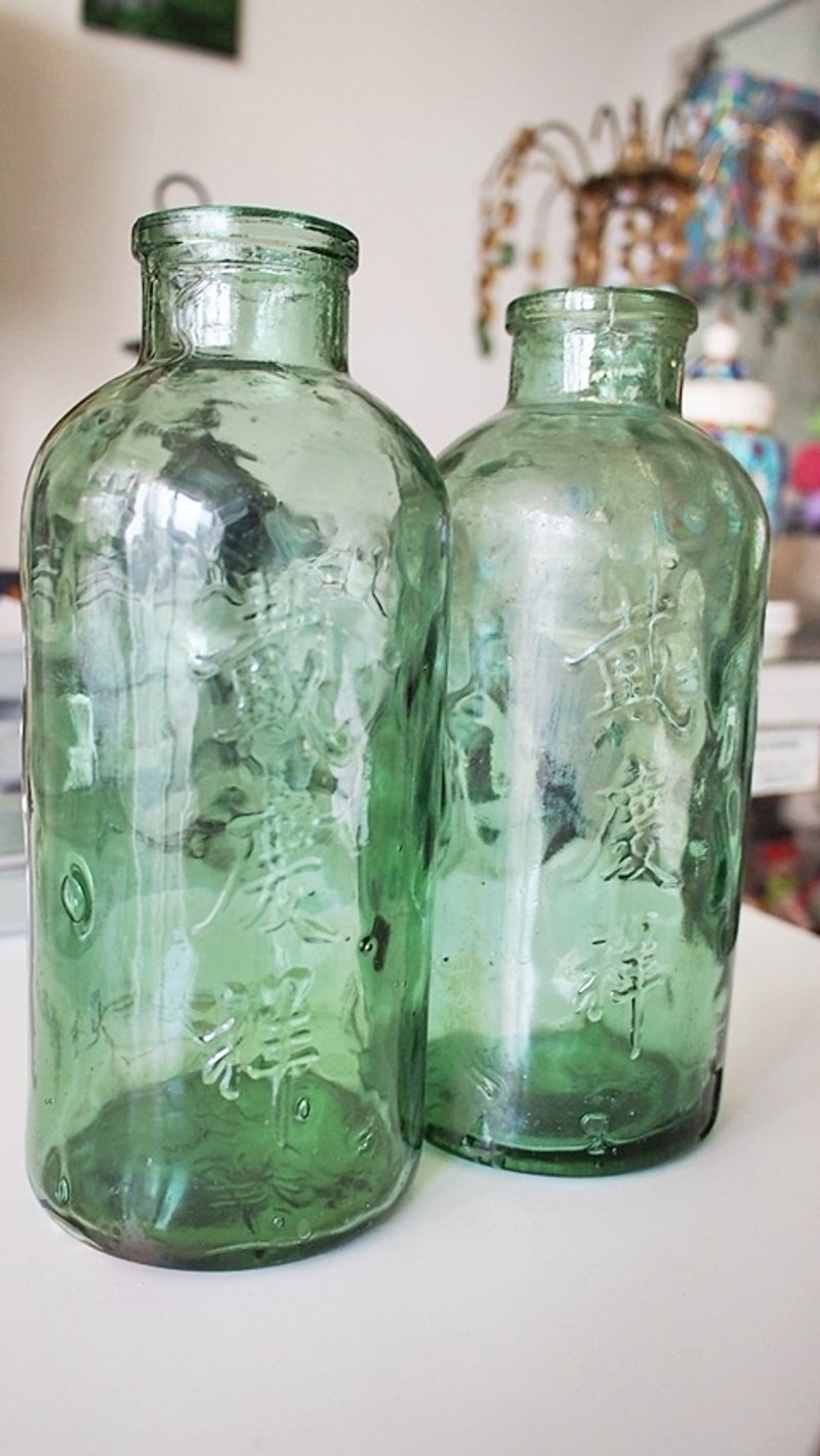 Vintage老货*台湾早期绿色老玻璃罐子【戴庆祥】玻璃瓶/摄影道具 - 摆饰 - 其他材质 绿色
