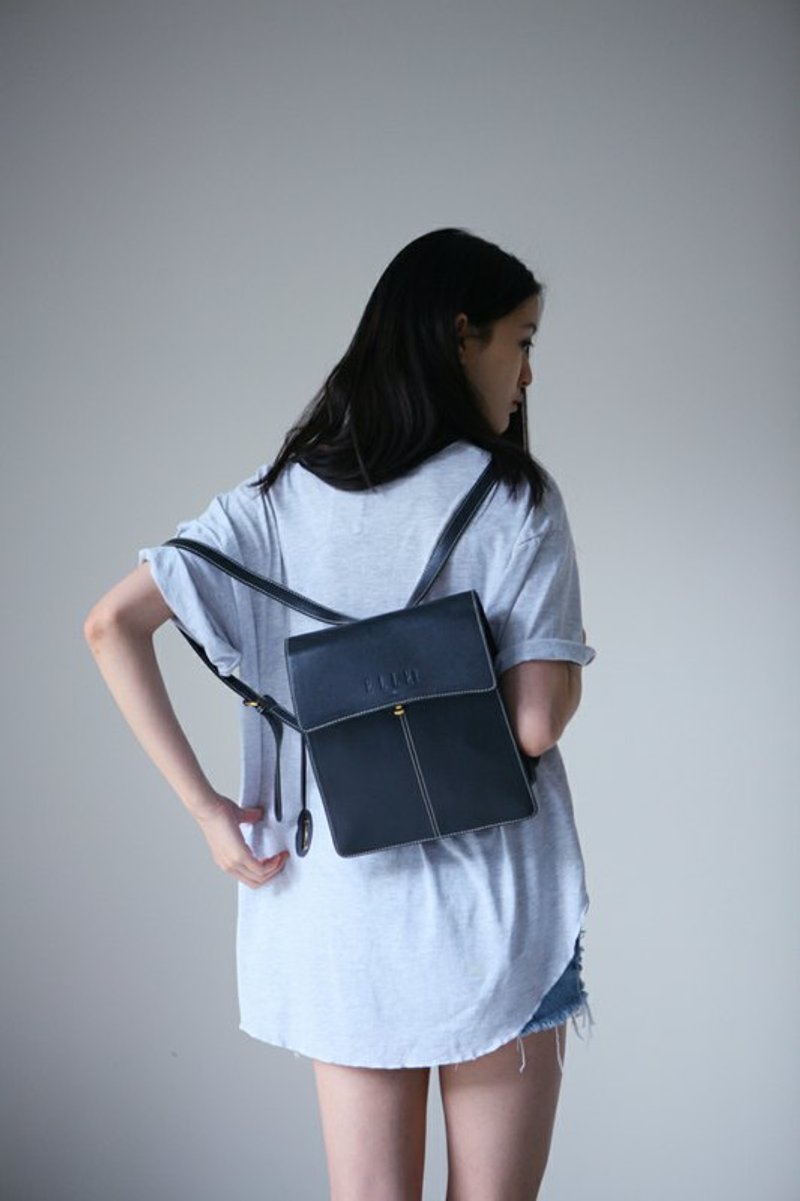 A ROOM MODEL - VINTAGE，BB-0487 ELLE深蓝色牛皮后背包 复古着下北泽 - 其他 - 真皮 