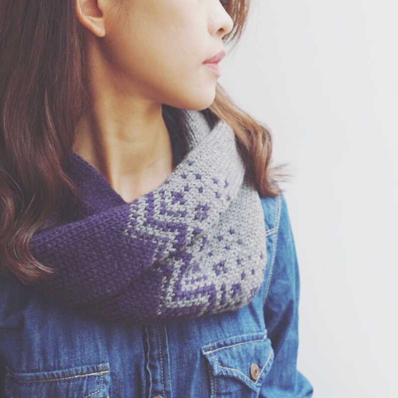 cosmos配色图腾脖围-成人尺寸/100%美丽诺羊毛/手工编织 - 帽子 - 羊毛 紫色