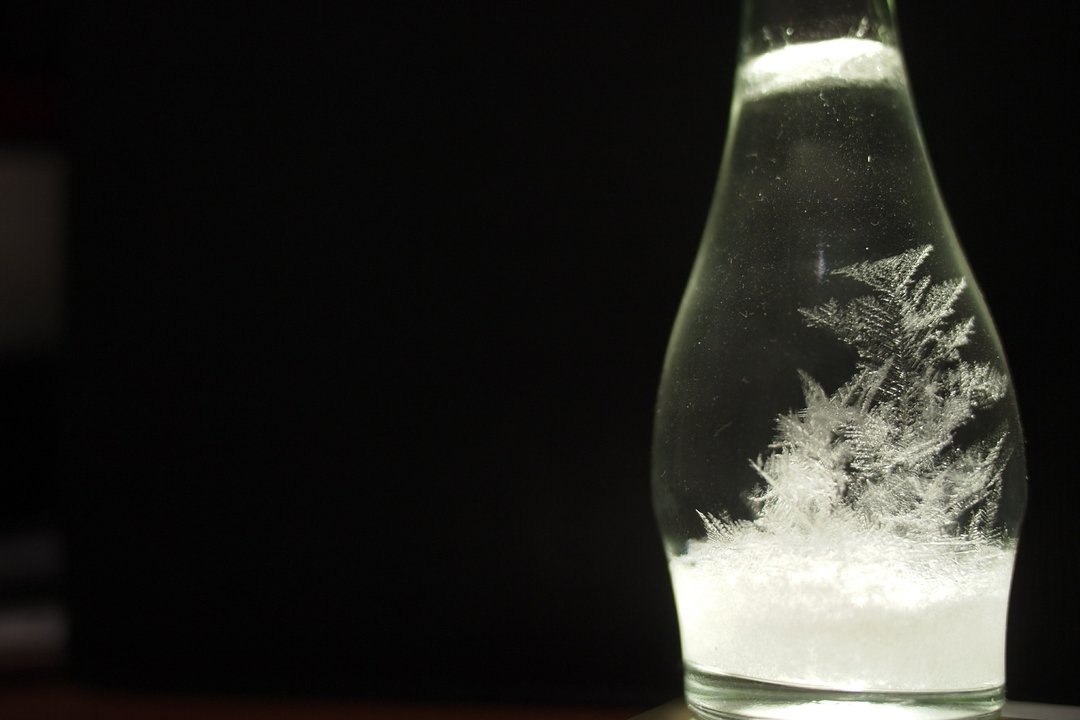 小酒瓶天气瓶 Storm Glass 结晶风暴玻璃 预测天气的神秘结晶礼物 - 摆饰 - 玻璃 白色