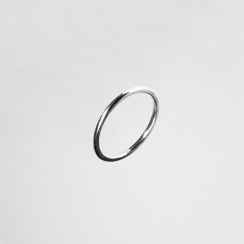 女戒 圆面线戒 纯银戒指 - 戒指 - 其他金属 白色