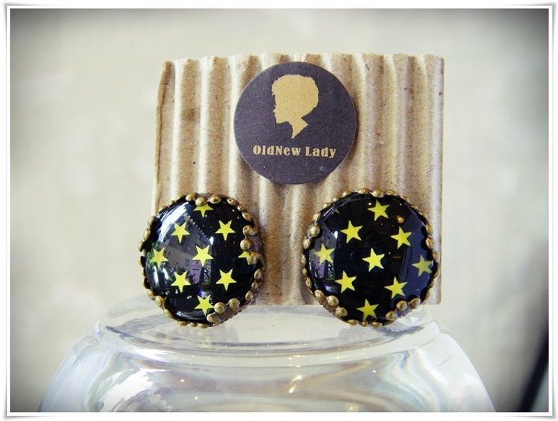 OldNew Lady-古铜色1.5cm圆形耳夹。普普风【黑底黄星星】新款! - 耳环/耳夹 - 其他金属 