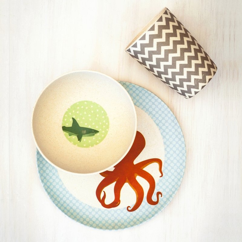 海底世界 Yum Yum 环保无毒竹制儿童餐具-三件组 <love mae> - 浅碟/小碟子 - 竹 多色