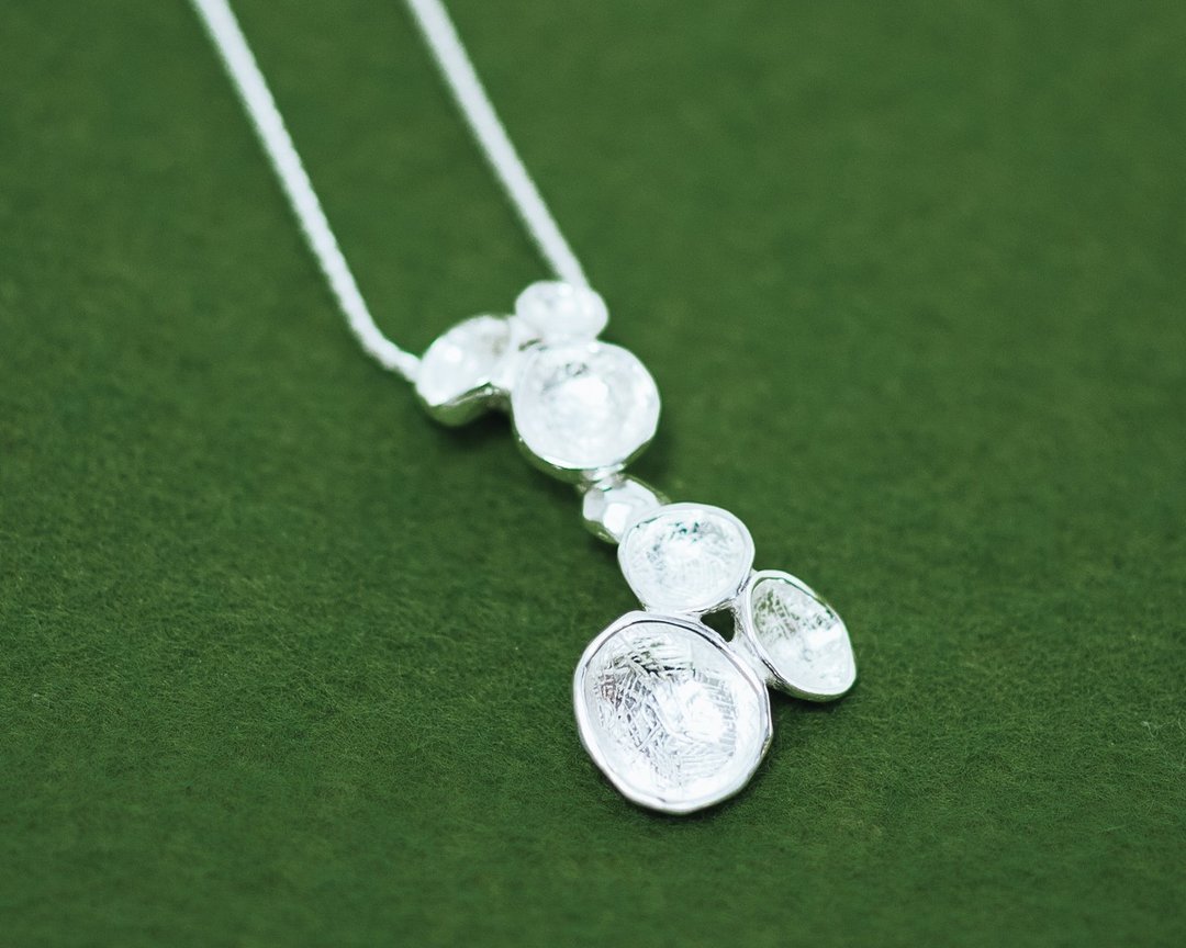 Awa pendant head and chain - bubbles pendant - silver necklace - gift for her - 项链 - 其他金属 银色