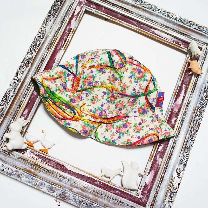 A MERRY HEART♥花花仙子萤光毛线双面渔夫帽 - 帽子 - 其他材质 多色