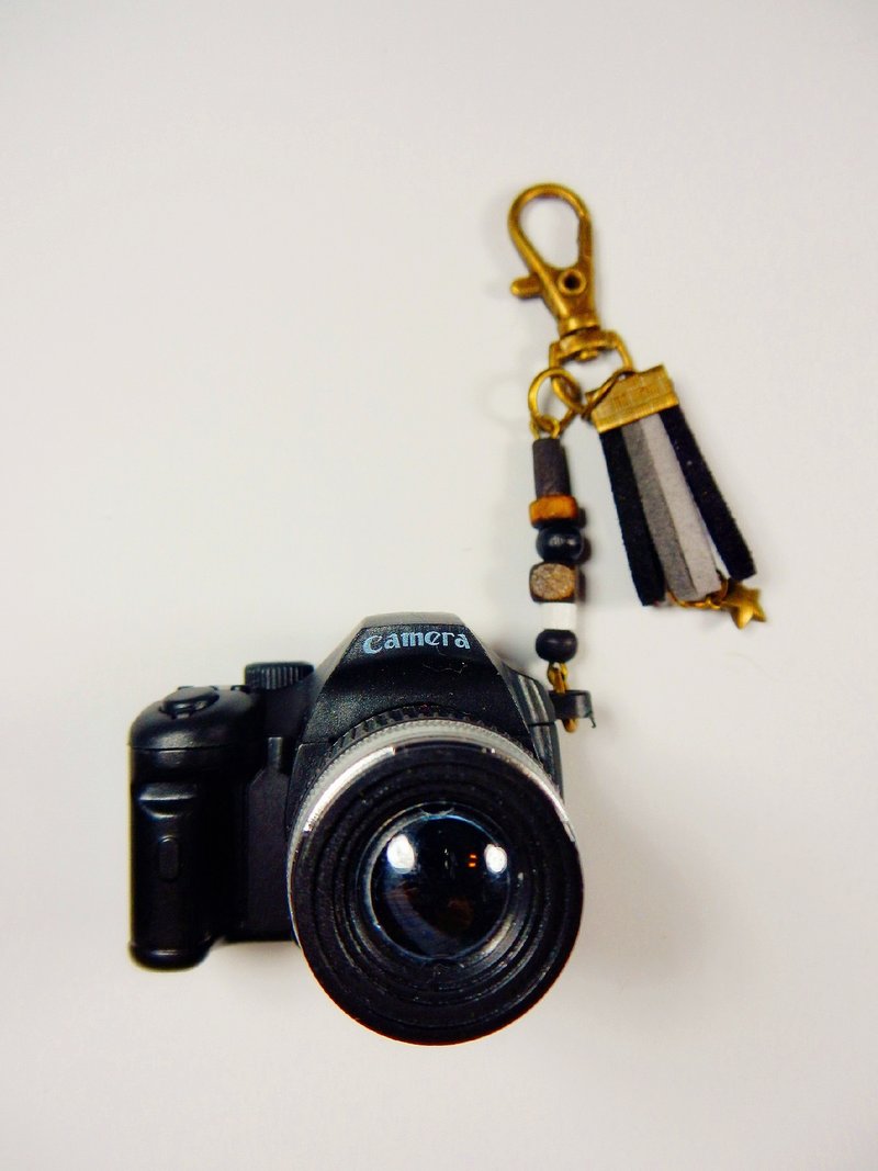 god leading手作-【质感特别】迷你单眼相发光机匙圈 情侣 友情 key chain 定制 独特 手电筒 - 钥匙链/钥匙包 - 其他材质 多色