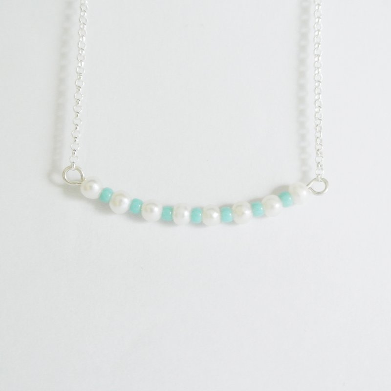 [圣诞节(交换礼物)]<珍珠点点派对> 微笑珍珠 纯银项链 - 项链 - 宝石 