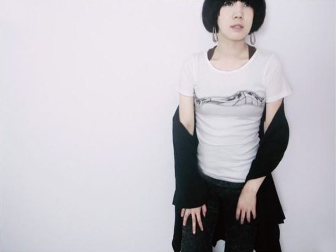 I . A . N Design  Rhapsody 狂想曲 有机棉 Organic Cotton - 中性连帽卫衣/T 恤 - 棉 白色