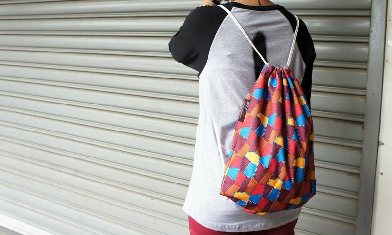 BLR  手工 印花 乞丐拼布 束口袋 后背包 - 束口袋双肩包 - 其他材质 咖啡色