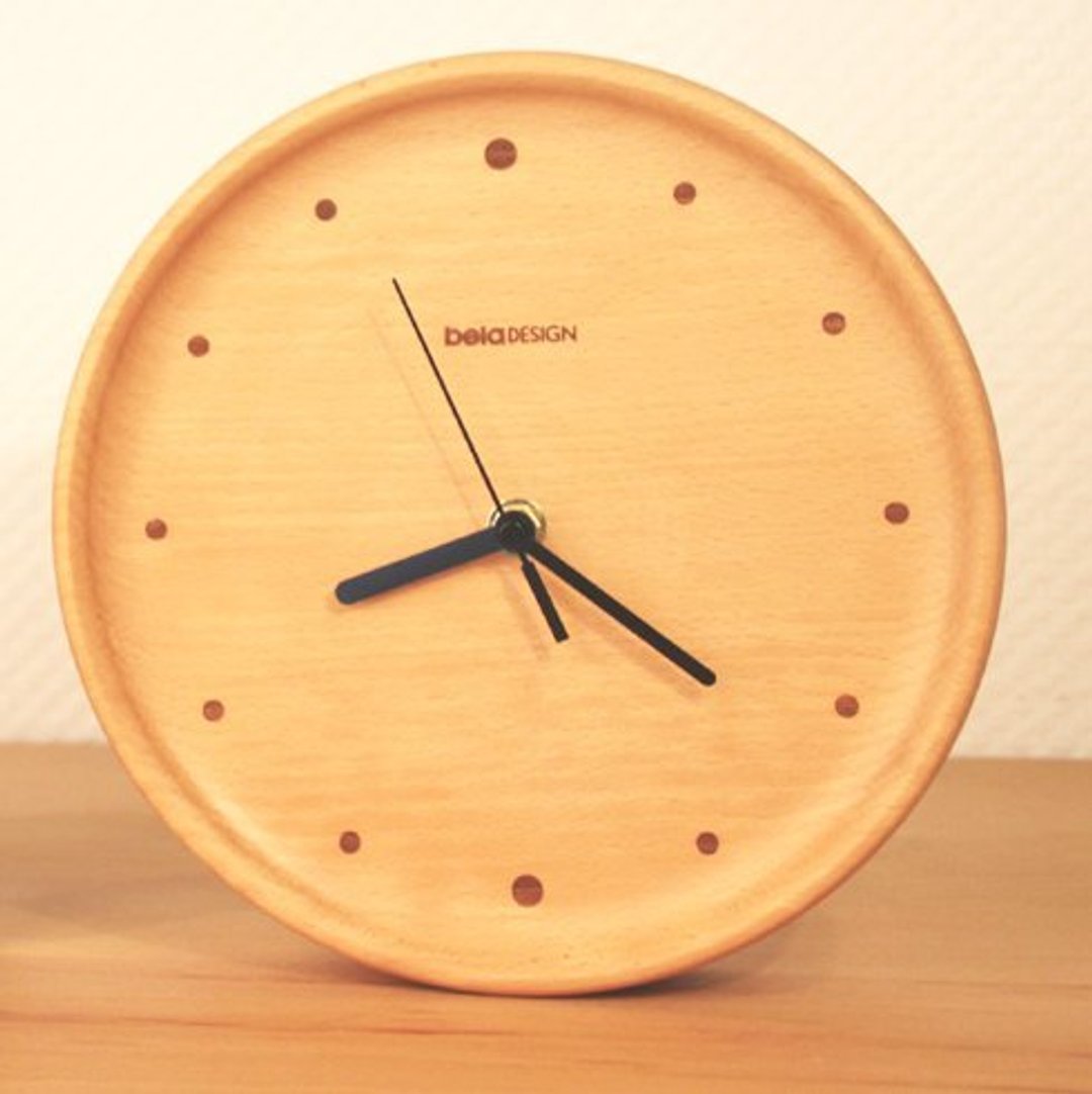 木入三分。德国榉木 窄边圆形挂钟 - 时钟/闹钟 - 木头 金色