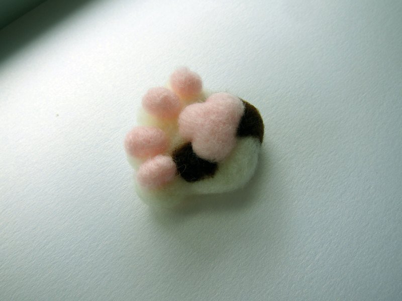 呼噜呼噜疗愈肉球挂饰 - 吊饰 - 羊毛 白色