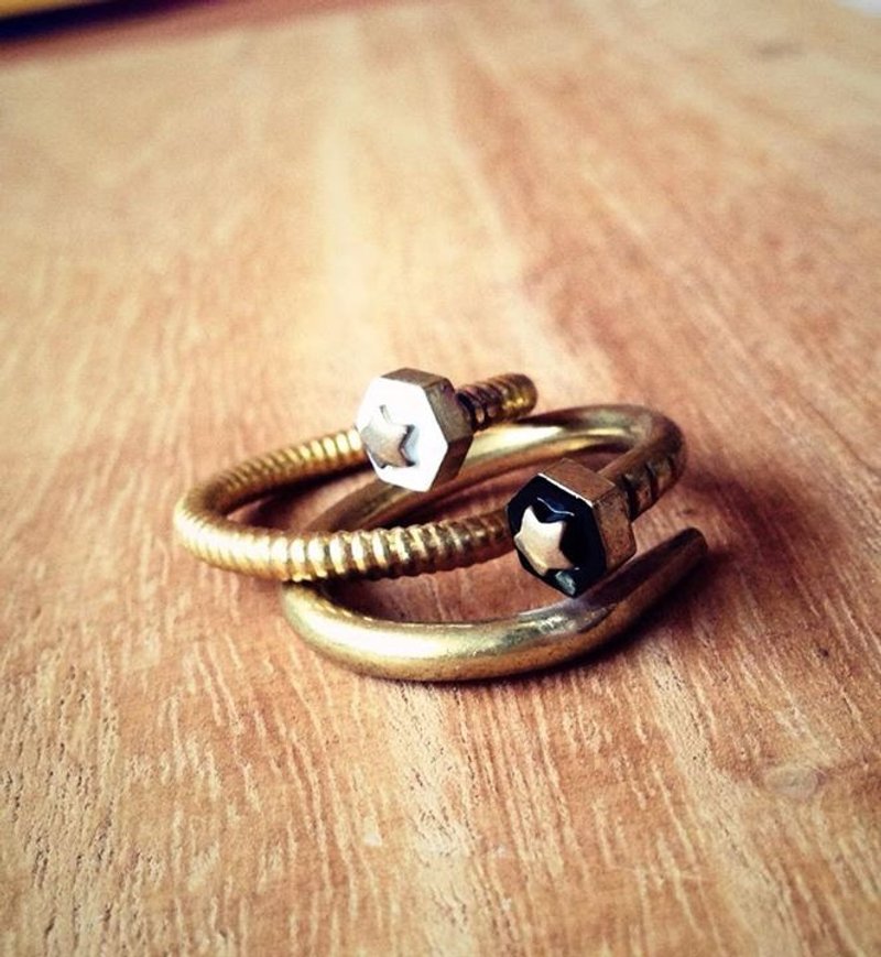 钉子<小木偶*戒指> - 戒指 - 其他金属 金色