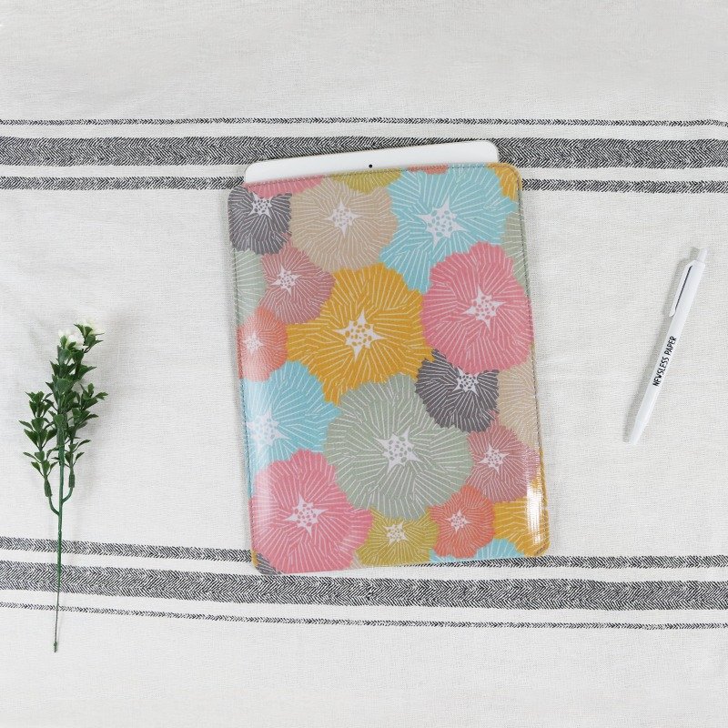 Snupped 限定商品七五折 Snupped SpaceGlove 平板保护套 - Vintage Floral Bouquet - 平板/电脑保护壳 - 其他材质 