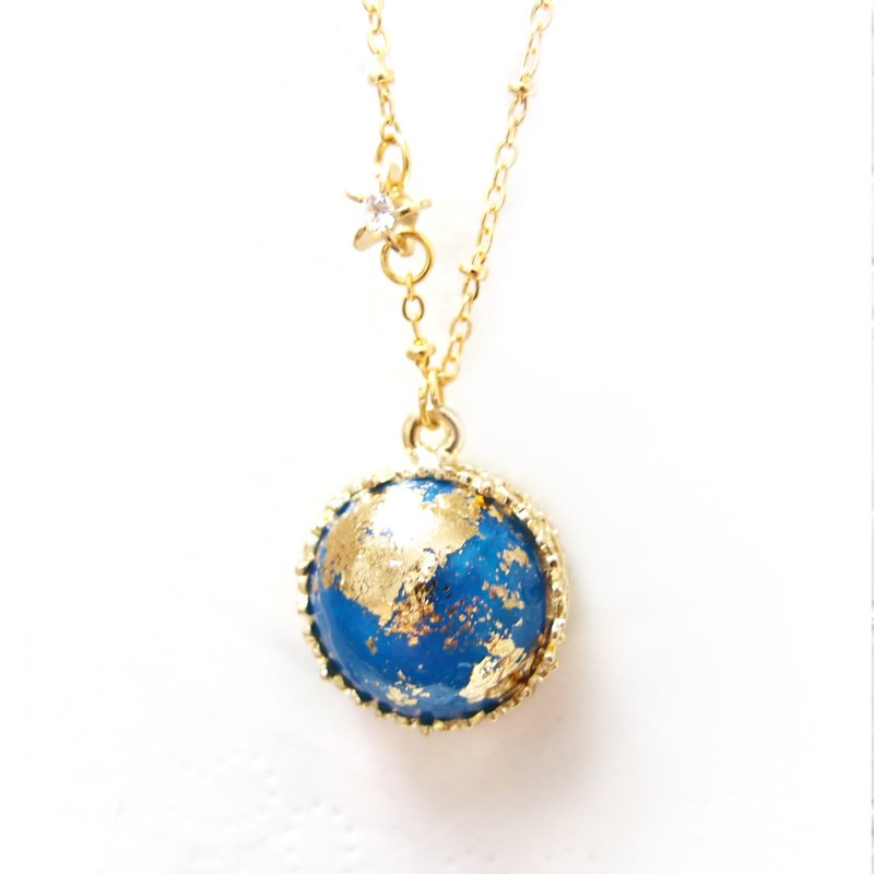 迷失在宇宙中 - 小地球 (底托型) - 项链 - 塑料 蓝色