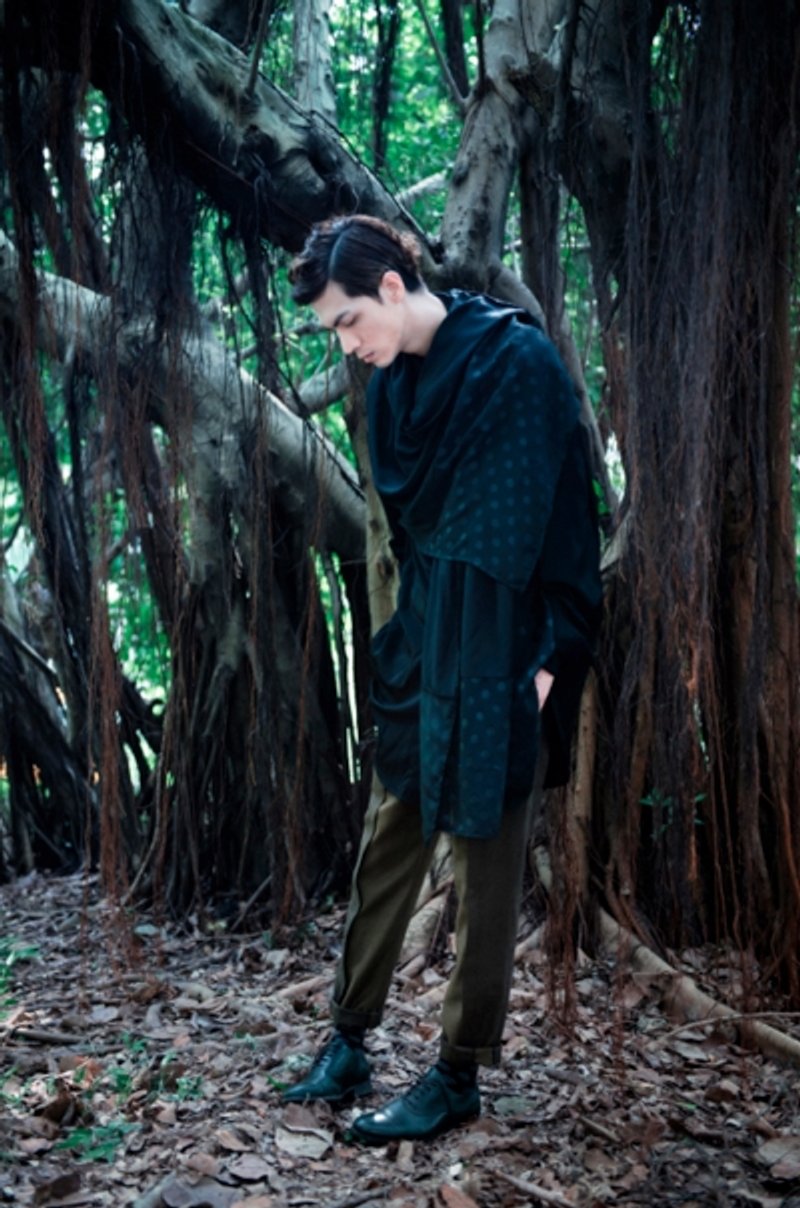 Envol Avec Ning黑色植物不规则衬衫 - 女装衬衫 - 其他材质 黑色