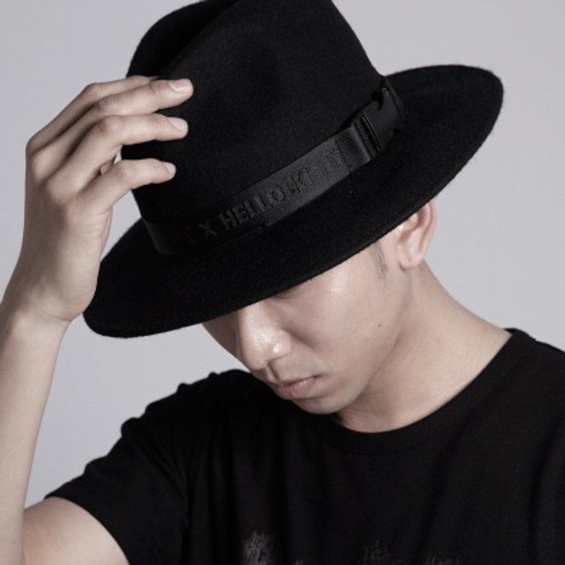 DYC X HELLO KITTY - Gentry Hat - 帽子 - 其他材质 黑色