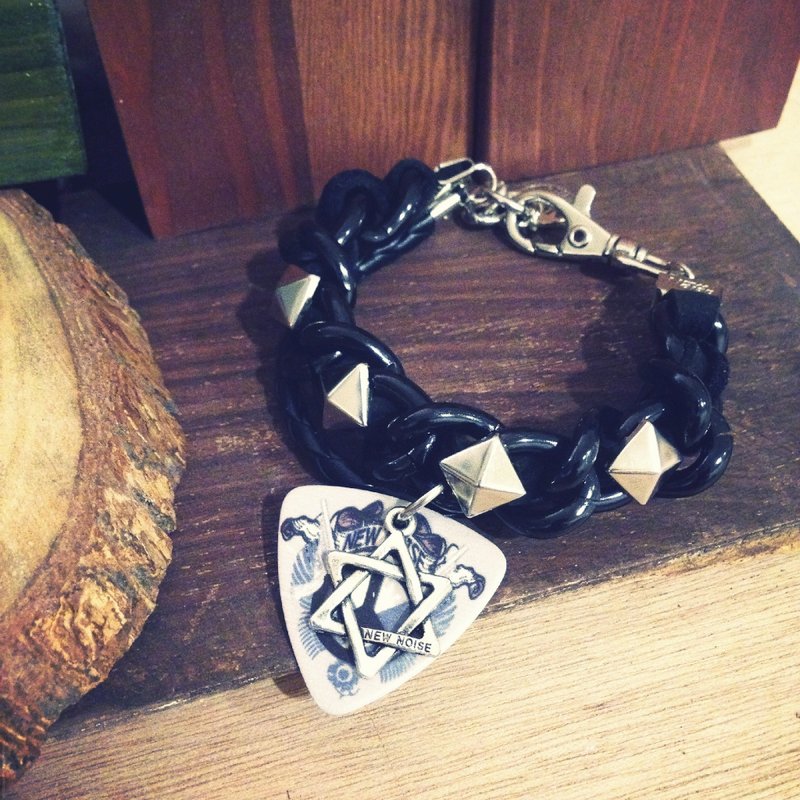 卯钉黑链PICK摇滚手链 - 手链/手环 - 其他材质 黑色